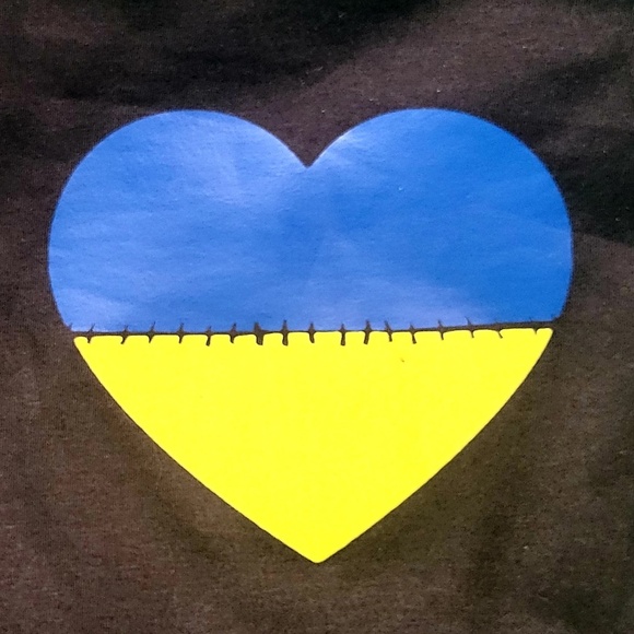 Stitched Heart Ukraine - Picture 3 of 3